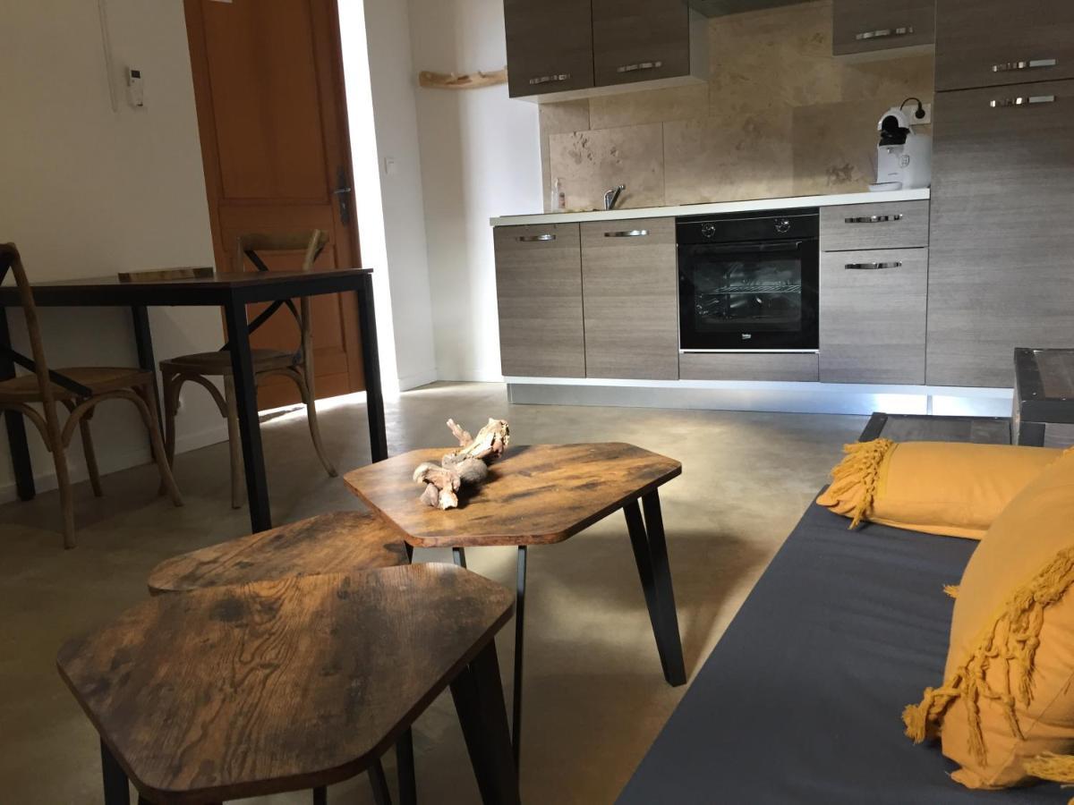Domaine Chamarel Villa Saint-Paulet-de-Caisson Dış mekan fotoğraf